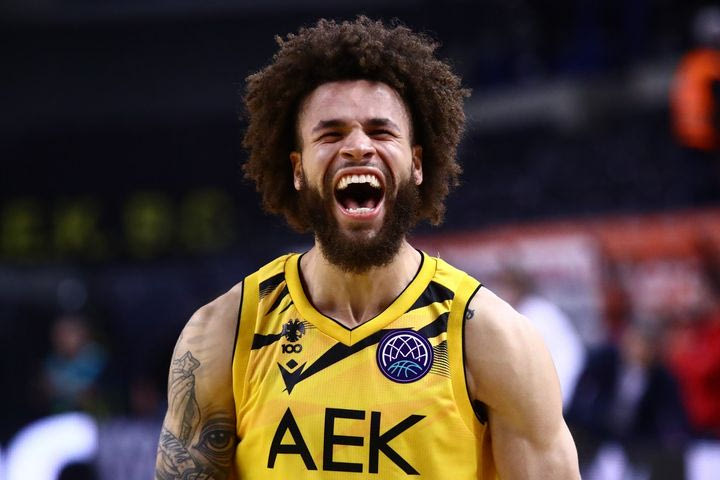 ΑΕΚ Betsson – Βίρτσμπουργκ 84-77: Δεν λύγισε ούτε στο -17 η Βασίλισσα και με κατάθεση ψυχής πήρε πανάξια πρόκριση στους 8