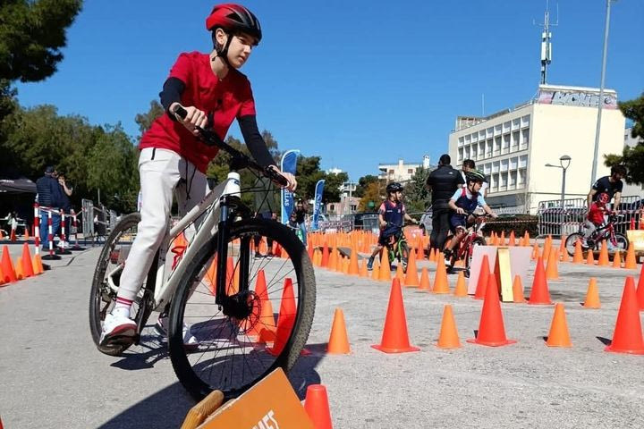 Στο Δήμο Ηλιούπολης συνεχίζουν τη διαδρομή τους οι παράλληλες δράσεις του ΔΕΗ Tour of Hellas 2025