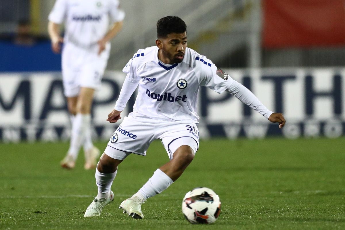 O Παλμεζάνο με τη φανέλα του Ατρόμητου