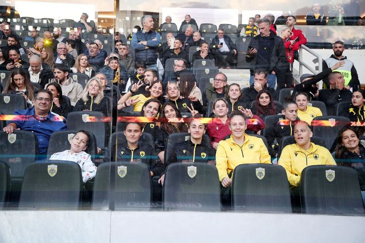 ΑΕΚ: Η ομάδα γυναικών βρέθηκε στην OPAP Arena μετά την κατάκτηση του πρωταθλήματος