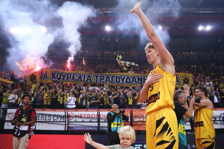 ΑΕΚ Betsson: Τα συγχαρητήρια της κιτρινόμαυρης ΠΑΕ στην ομάδα μπάσκετ για την πρόκριση στο Final Four