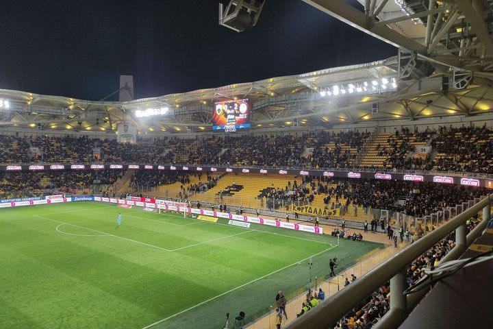 ΑΕΚ – Ολυμπιακός: Άδειασε το πέταλο της OPAP Arena, μετά το δεύτερο τέρμα των ερυθρολεύκων