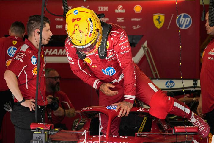 Ο Χάμιλτον γύρισε σελίδα στο Μπαχρέιν: “Κατάλαβα πώς αρέσει στη Ferrari να οδηγείται”