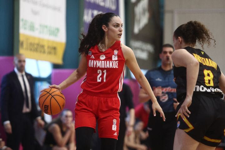 Αθηναϊκός – Ολυμπιακός 63-75: Break στο break και ξανά πλεονέκτημα στις ερυθρόλευκες