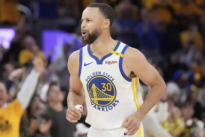 NBA, Γουόριορς – Ρόκετς 104-93: Ασταμάτητος Κάρι πάτησε το Χιούστον για το 2-1 στη σειρά