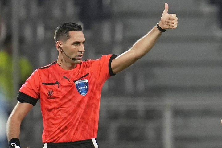 Stoiximan Super League: Αυτοί σφυρίζουν τα ντέρμπι Ολυμπιακός – ΑΕΚ και Παναθηναϊκός – ΠΑΟΚ