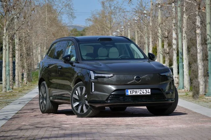 Στο 7θέσιο ηλεκτρικό SUV Volvo EX90 ο τίτλος του World Luxury Car