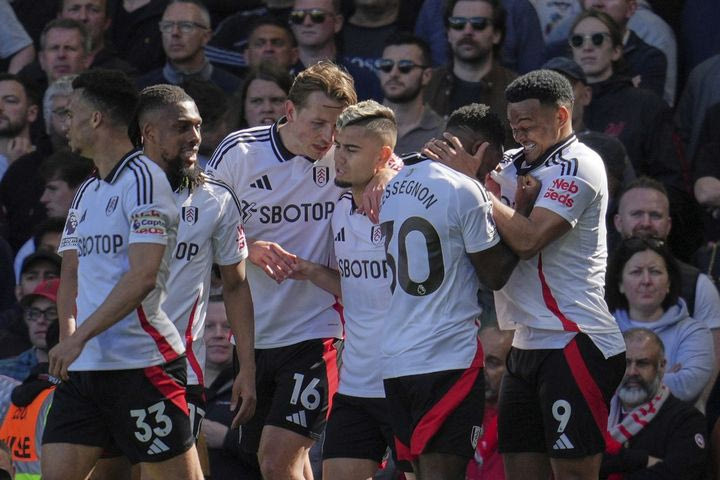 Φούλαμ – Λίβερπουλ 3-2: Οι Λονδρέζοι θριάμβευσαν με ανατροπή και υποχρέωσαν τους Ρεντς στην πρώτη τους φετινή εκτός έδρας ήττα