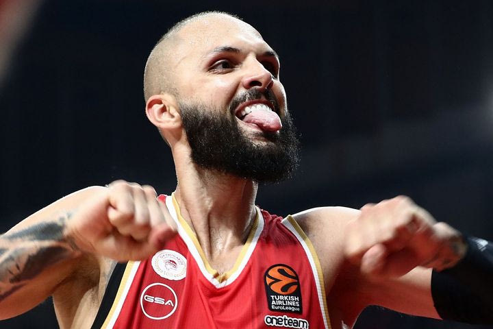 Μακάμπι – Ολυμπιακός: Ξετρελάθηκε ο Φουρνιέ με την ερυθρόλευκη ανατροπή στο Βελιγράδι και έκλεισε ραντεβού για την Κυριακή