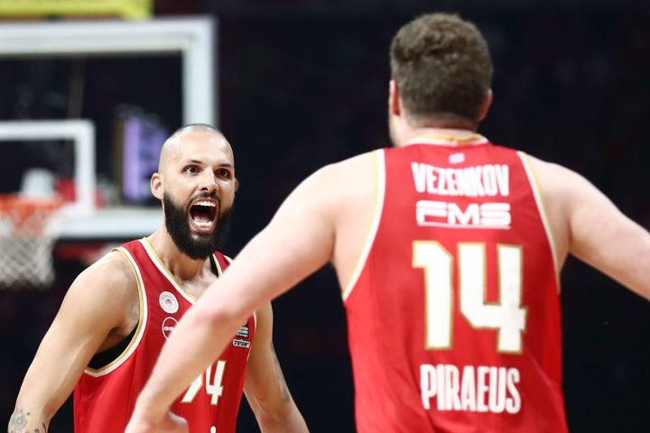 Ολυμπιακός – Ρεάλ, Game 2: Φουλ για το 2-0 οι ερυθρόλευκοι