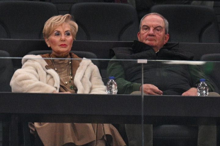 Παναθηναϊκός AKTOR – Ερυθρός Αστέρας: Ο πρώην πρωθυπουργός Κώστας Καραμανλής στο ΟΑΚΑ για τον αγώνα των πρασίνων