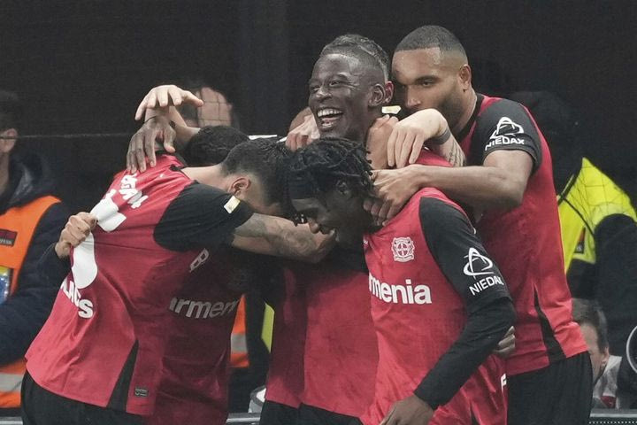 Bundesliga: Η Λεβερκούζεν βρήκε το γκολ της λύτρωσης στο 90+1′, εμφατική τεσσάρα για την Ντόρτμουντ, βαριά ήττα για την Μπόχουμ του Μασούρα