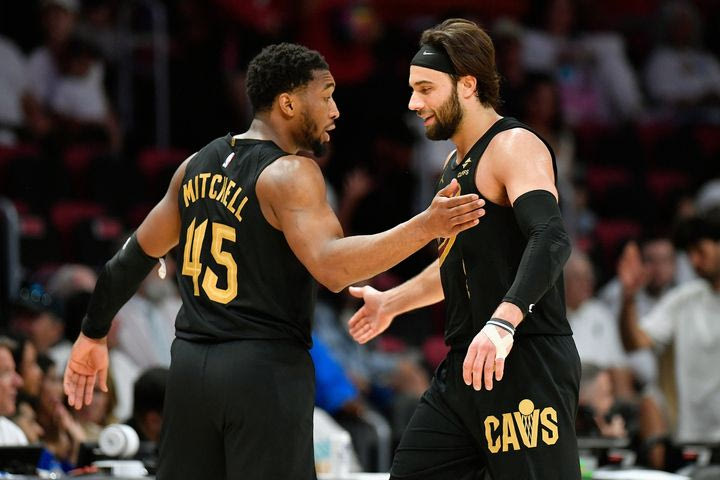 NBA, Χιτ-Καβαλίερς 87-124: Πανδαισία από τους Καβς που ετοιμάζονται για σκούπα