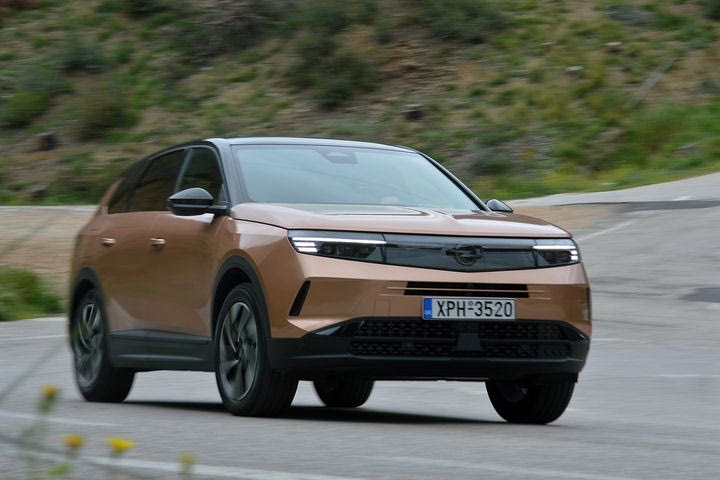 Δοκιμή της ριζικά αλλαγμένης νέας γενιάς του οικογενειακού SUV Opel Grandland