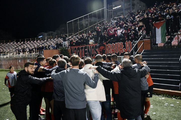Παναχαϊκή: Ο κόσμος προσπαθεί να κρατήσει ζωντανή την ομάδα, η ανακοίνωση της ΠΑΕ για την οικονομική ενίσχυση