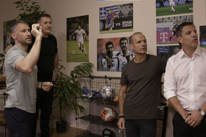 «4-3-3»: Το docuseries της COSMOTE TV με πρωταγωνιστές τους «Legends 2004» επιστρέφει με 2η σεζόν