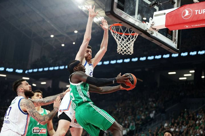 Το μπασκετικό υπερθέαμα της EuroLeague συνεχίζεται με τα Playoffs αποκλειστικά στο Novasports