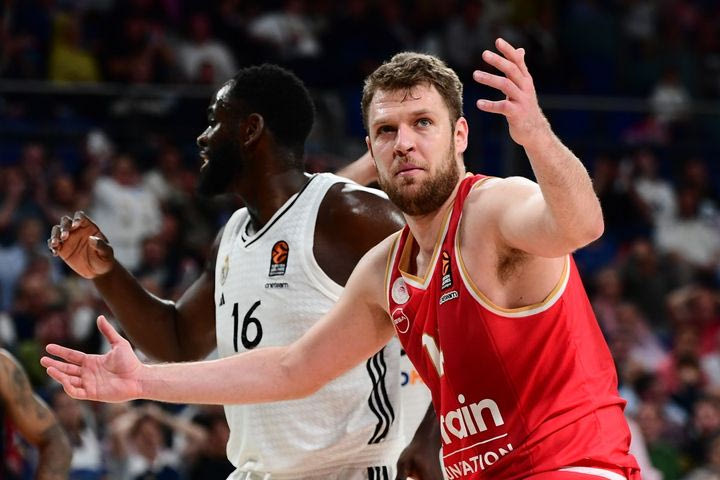 Ο Σάσα Βεζένκοβ σκόραρε 21 πόντους στο Game 3 με τη Ρεάλ