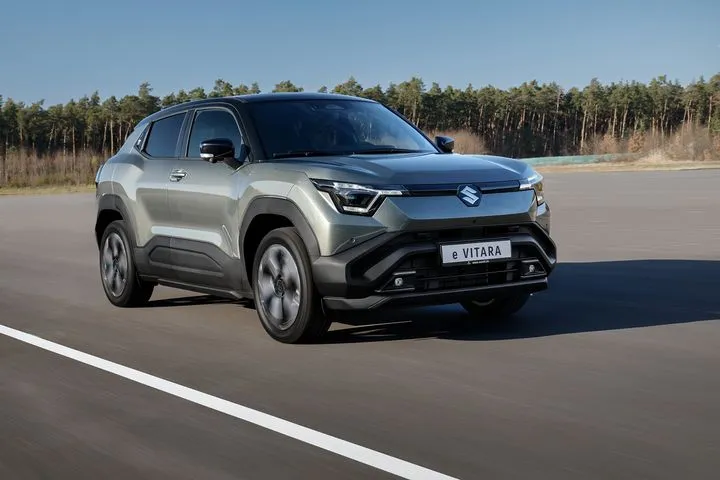 Μια σπουδαία διάκριση για το ηλεκτρικό SUV Suzuki e Vitara στην Ιαπωνία