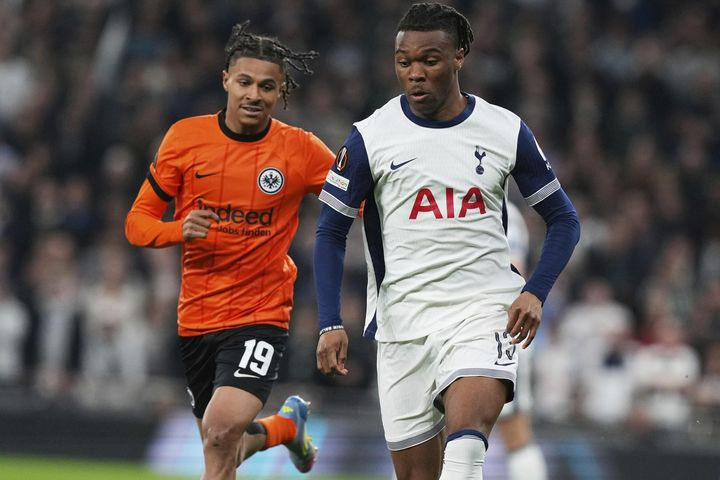 Europa League: Τότεναμ και Άιντραχτ άφησαν ανοικτούς λογαριασμούς για τη ρεβάνς της Φρανκφούρτης, λευκή ισοπαλία στο Άιμπροξ