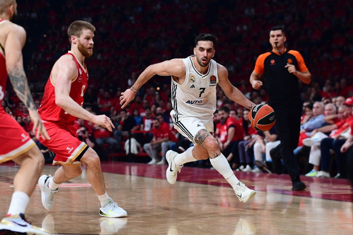 Η άμυνα του Ολυμπιακού στον Καμπάτσο