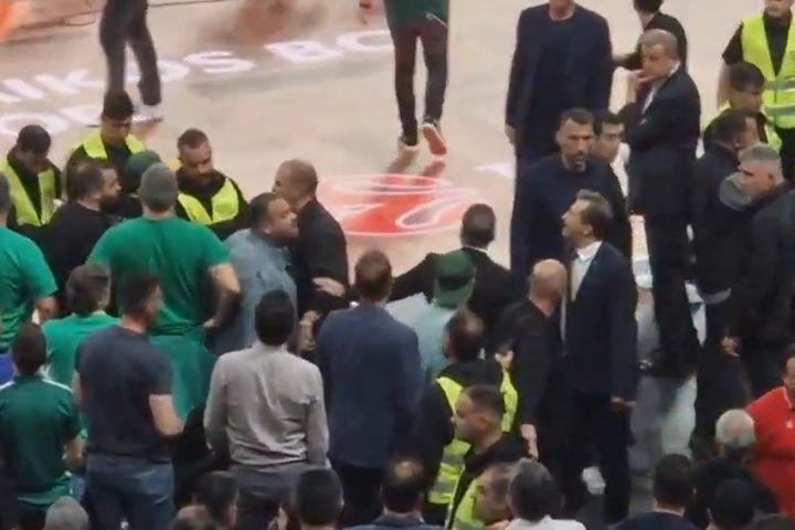 Λογομαχία του Μπάνκι με φίλους του Παναθηναϊκού