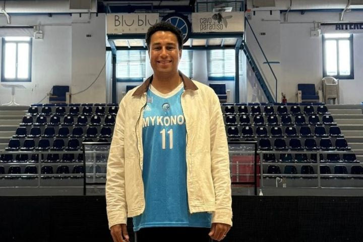 Η ιδιαίτερη έκπληξη ενός Καναδού φωτογράφου στον ΑΟ Μυκόνου
