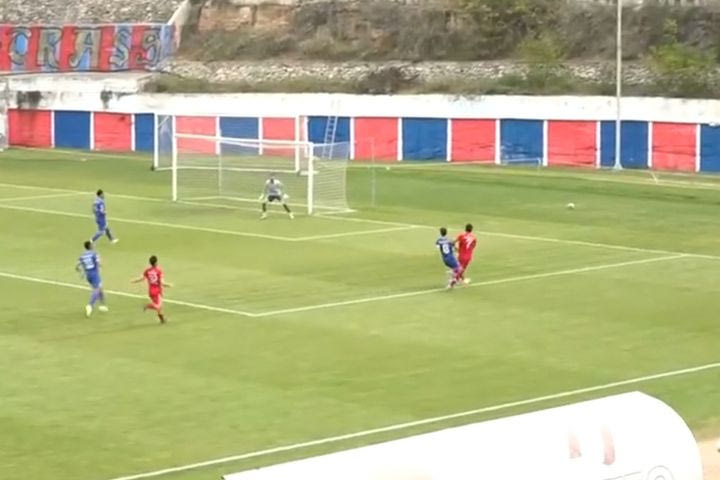 Η φανταστική γκολάρα του Σαλίνας με βολέ από διαγώνια θέση για το 1-0 του Διαγόρα