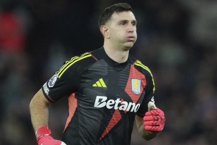 Μάντσεστερ Γιουνάιτεντ, μεταγραφές: Αρνητική απάντηση της Άστον Βίλα για Μαρτίνες