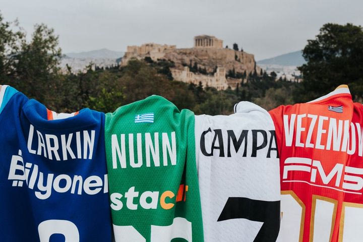 EuroLeague: Οι φανέλες των Ναν, Βεζένκοβ, Λάρκιν και Καμπάσο με θέα την Ακρόπολη