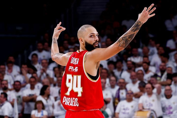 Φουρνιέ: “Αν κρατούσα όλα τα δώρα που μου έκανε η οικογένεια του Ολυμπιακού, θα άνοιγα το καλύτερο σούπερ μάρκετ στην Ελλάδα”