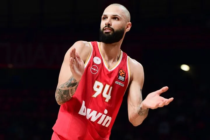 Φουρνιέ: “Περιμένω να δω την κόλαση του ΣΕΦ στα playoffs”