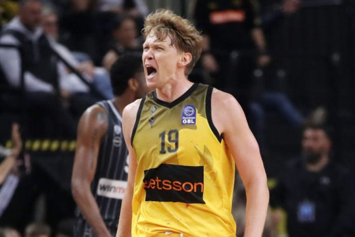 ΑΕΚ Betsson – ΠΑΟΚ 89-85: Οι κιτρινόμαυροι στα ημιτελικά μετά από ματς-θρίλερ και τώρα Ολυμπιακός