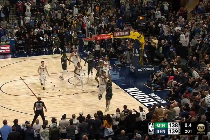 NBA: Το φινάλε – θρίλερ στο Νάγκετς – Τίμπεργουλβς, το άστοχο λέι-απ του Γουέστμπρουκ, το φάουλ και οι κομβικές βολές του Αλεξάντερ-Γουόκερ
