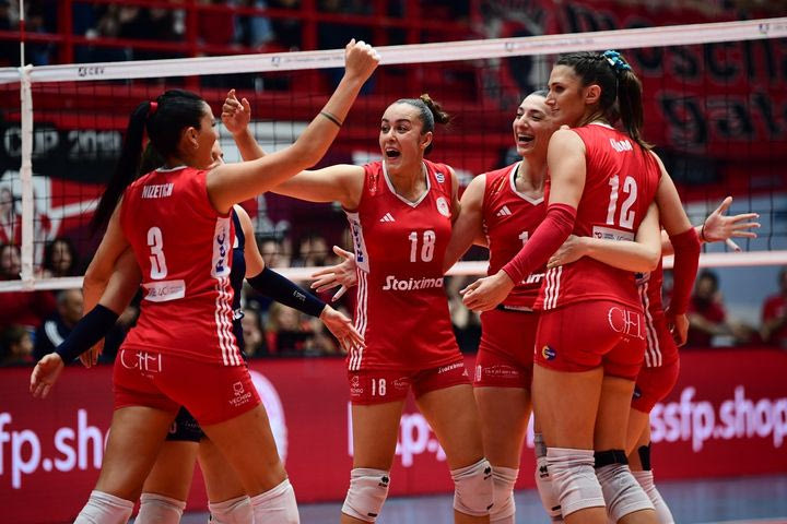 Η χρυσή Βίβλος της Volley League Γυναικών: Απόλυτος κυρίαρχος ο Ολυμπιακός έφτασε τους 9 τίτλους