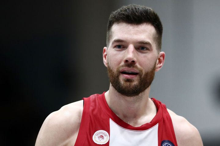 Ολυμπιακός: Το VIDEO από τη μαγική βραδιά του Πίτερς με τα 8/9 τρίποντα