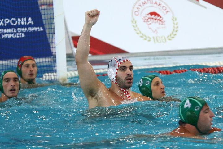 Ολυμπιακός – Παναθηναϊκός 14-8: Ανώτεροι οι ερυθρόλευκοι, πήραν το ντέρμπι αιωνίων στο ντεμπούτο του Ντόσκα