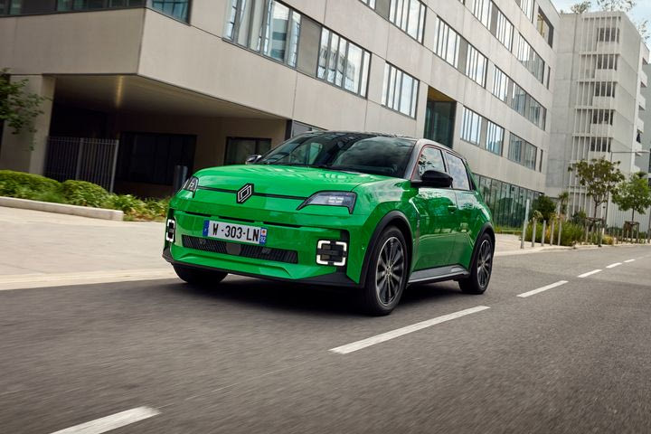 Αυτές είναι οι τιμές των 5 E-Tech & Symbioz- Νέα εποχή Renault στη χώρα μας με ολοκαίνουργια αυτοκίνητα