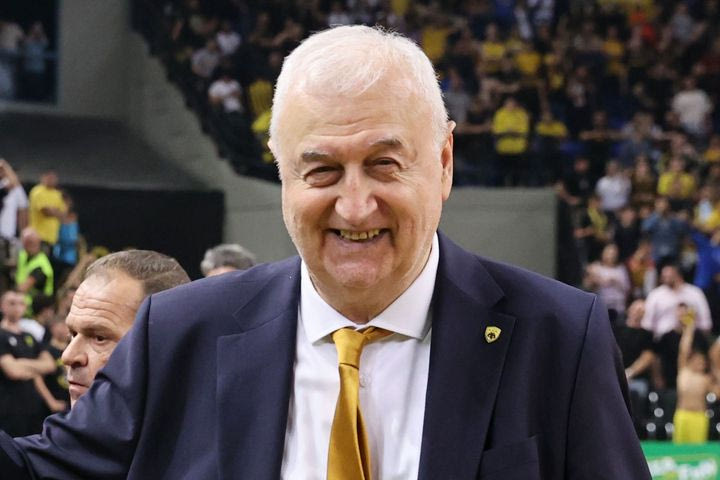ΑΕΚ: Οι ευχές της ΚΑΕ για το τέταρτο εγγόνι του Ντράγκαν Σάκοτα και τον δεύτερο γιο του Ντούσαν