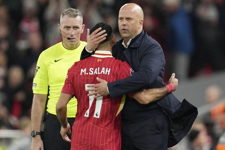 Σλοτ για ανανέωση Σαλάχ: “Εξαιρετικό νέο για μας, κρατήσαμε έναν παίκτη με τόσα πολλά γκολ τα τελευταία 8 χρόνια”