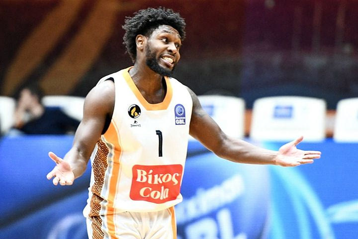 Προμηθέας – Καρδίτσα 80-76: Ο υπερηχητικός Γουόκερ και ο εξαιρετικός Καραγιαννίδης υπέγραψαν το 1-0 στα προημιτελικά