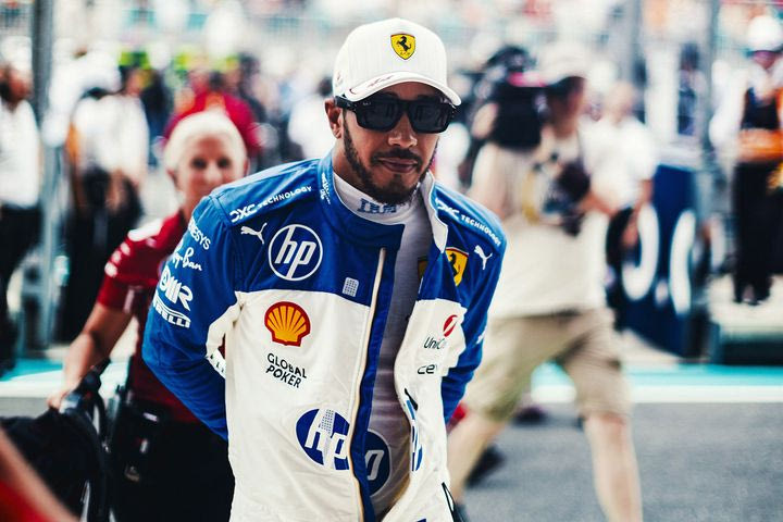 Γιατί ο Χάμιλτον ζήτησε έκτακτη σύσκεψη με τον Βασέρ στο Μαϊάμι