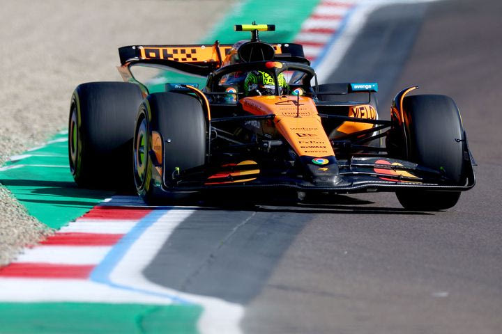 O Νόρις ταχύτερος στο νέο 1-2 της McLaren στο FP3, πλησίασε ο Φερστάπεν