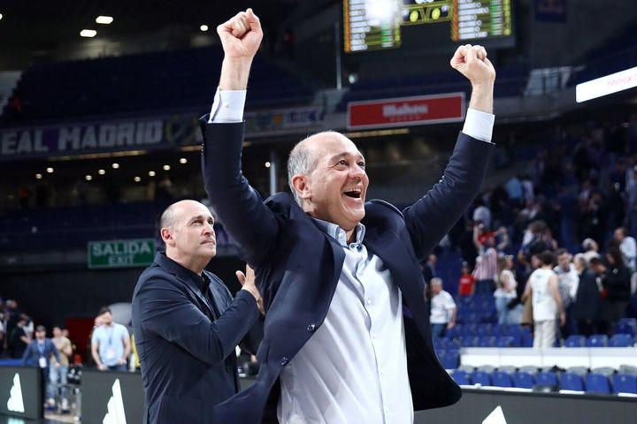 Αγγελόπουλοι: “Ελπίζουμε ο Παπανικολάου να σηκώσει το τρόπαιο – Ζούμε συγκλονιστικές στιγμές”