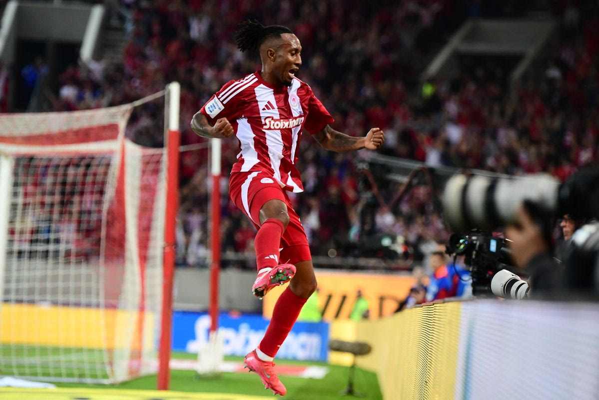 Ο Ζέλσον στο Ολυμπιακός - ΠΑΟΚ