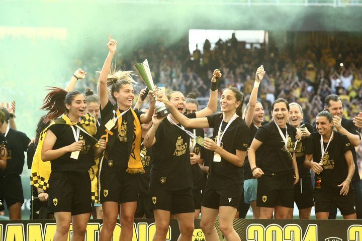 Το SPORT24 στην ιστορική φιέστα της OPAP Arena: Η απονομή του πρωταθλήματος ποδοσφαίρου γυναικών στην ΑΕΚ