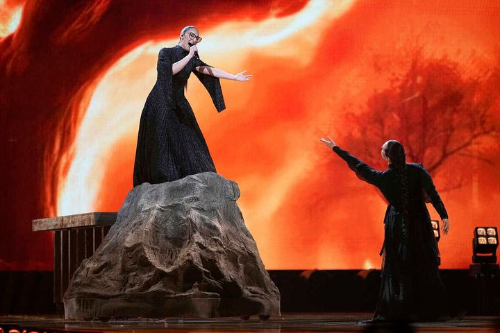 Η Κλαυδία στη σκηνή της Eurovision