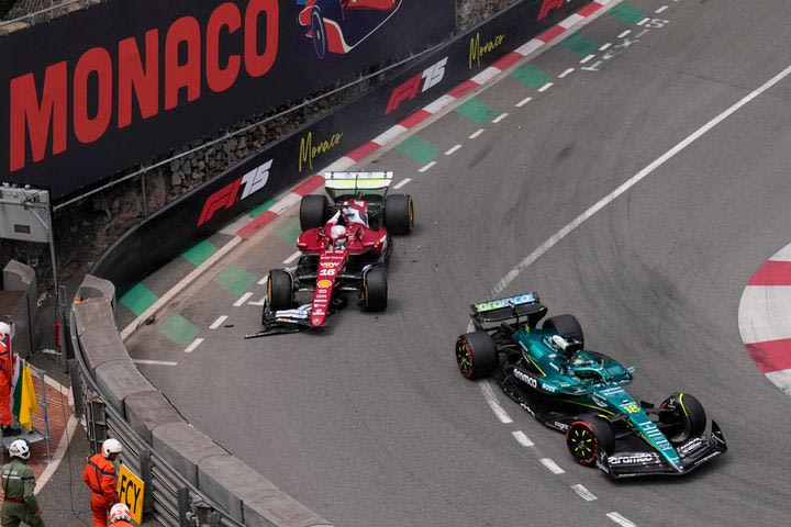 Ο Λεκλέρ έσπασε την εμπρός πτέρυγα της Ferrari στο FP1 του Μονακό -και μετά έγραψε τον πρώτο χρόνο