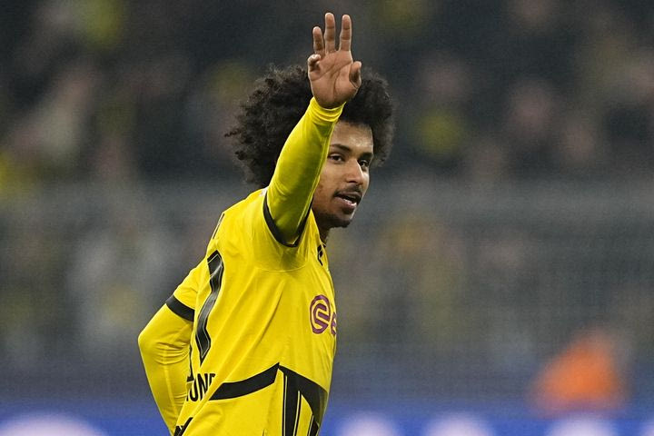 Ντόρτμουντ – Βόλφσμπουργκ 4-0: Καθάρισε τους Λύκους με τεσσάρα και ανέβηκε 4η