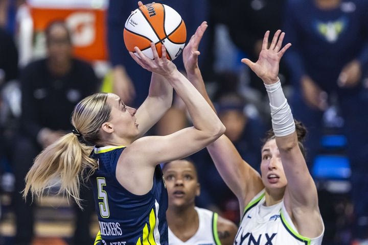 Τα αποτελέσματα της πρεμιέρας του WNBA: Ντεμπούτο Μπέκερς, φοβερή Σέπαρντ, 37άρα η Πλαμ